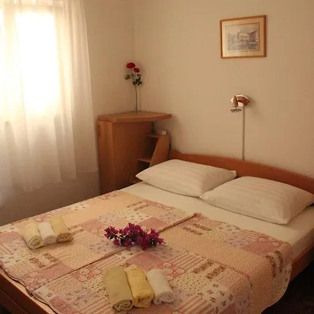 Apartmani Derdic * Drage