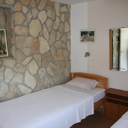 Apartment Apartmani Derdic Drage